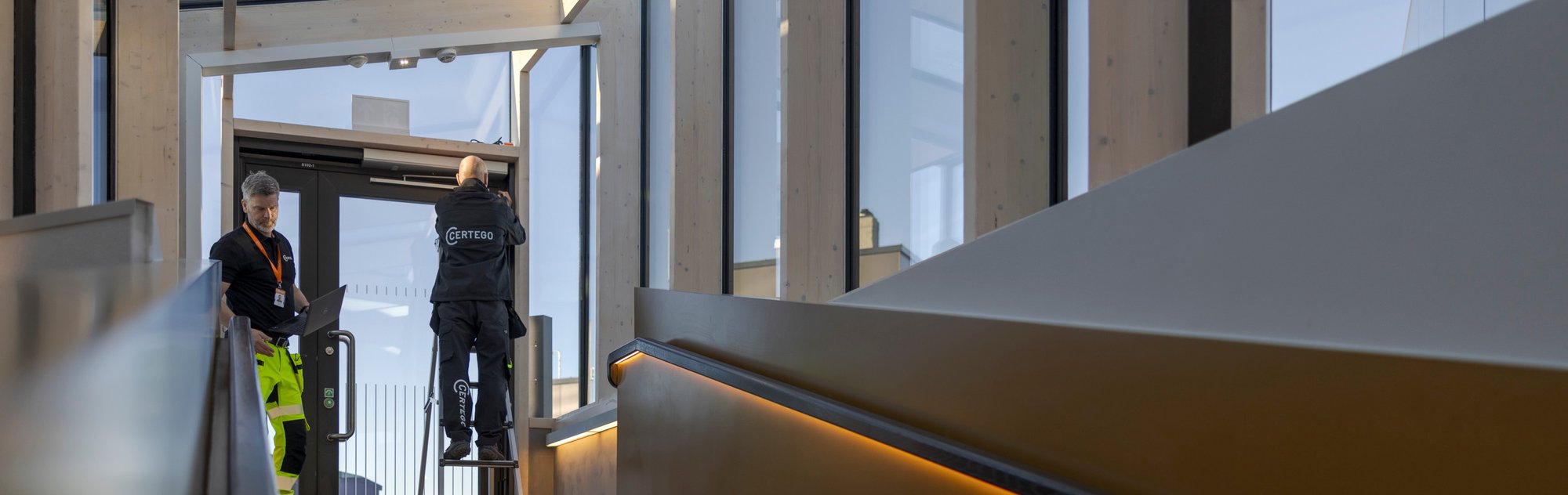 Commercial property 1920x607px_2