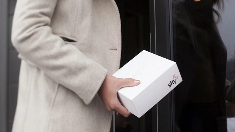 A box with the logo for sfty